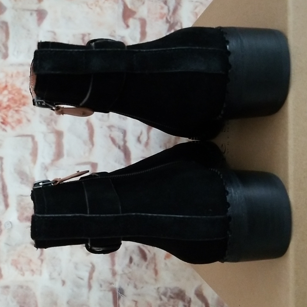 New gentle souls Best V-Gored Booties - Picture 6 of 14